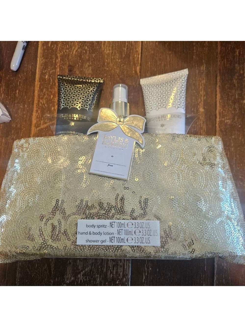 Women's Baylis & Harding NWT Gold Sequin Clutch & Beauty Gift Set One Size - Picture 3 of 10